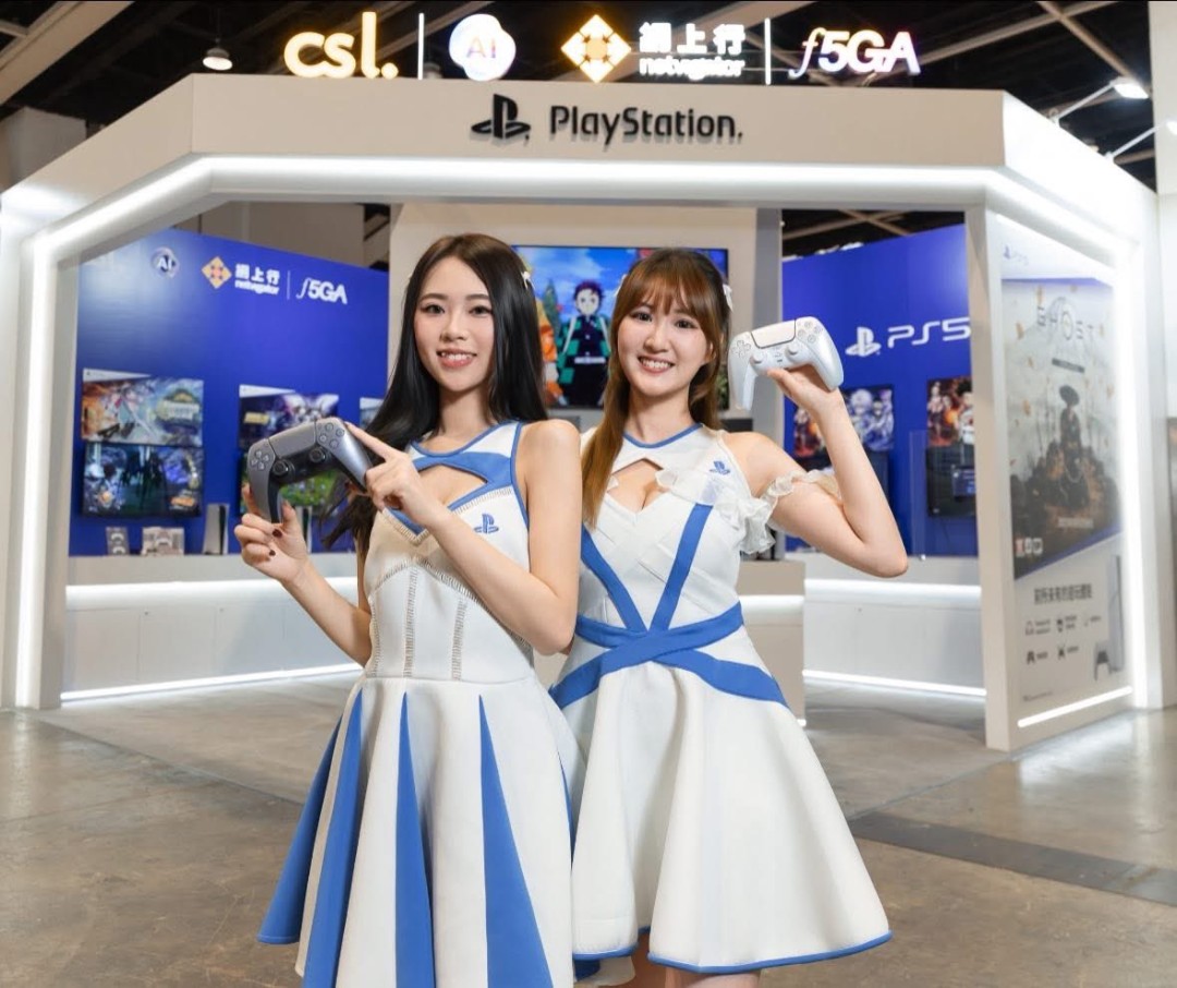 中国香港动漫电玩节开幕 PlayStation展台性感小姐姐吸睛