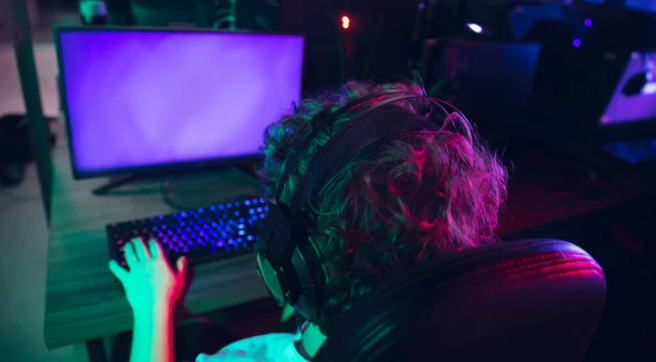 最新电竞FPS游戏玩家意识调查 自己愤怒影响远大于队友愤怒