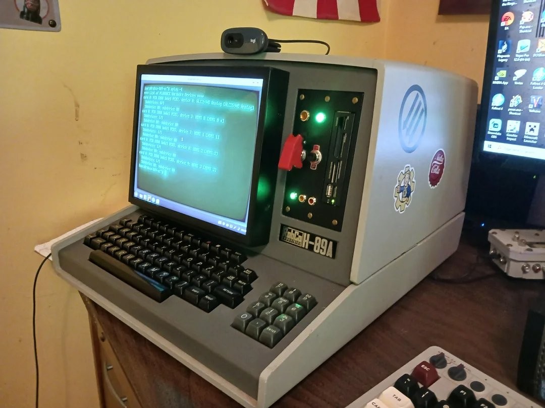 真正的废土科学家 玩家自制《辐射》终端