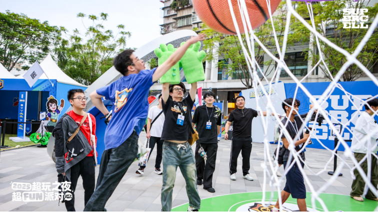 2025 Supercell超玩之夜·超FUN派对圆满落幕，我们许愿与玩家共赴下一个十年