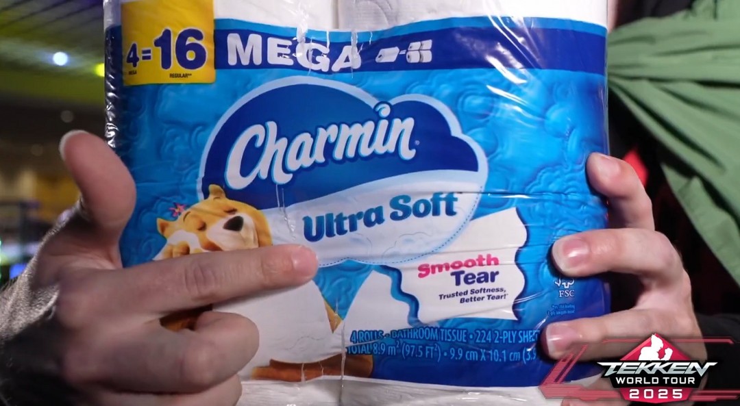 惊现“厕纸侠”！铁拳选手赛后怒扔卫生纸被取消资格