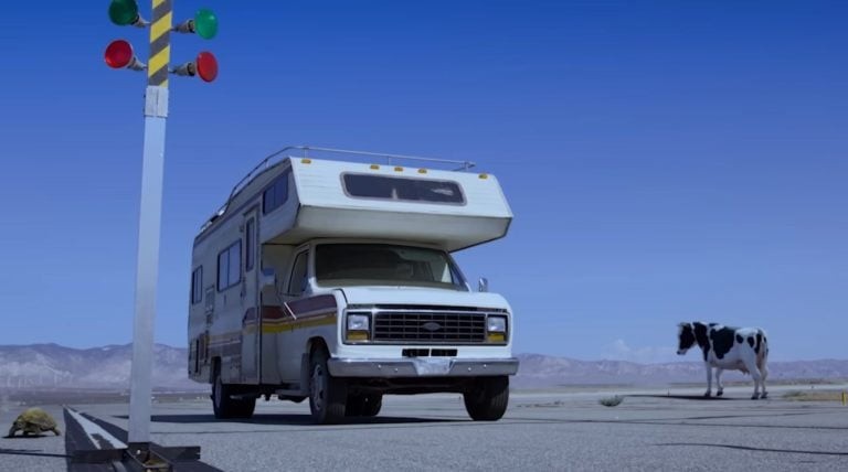 重回主机大战？世嘉粉丝借广告梗攻占《马里奥赛车：世界》评论区！