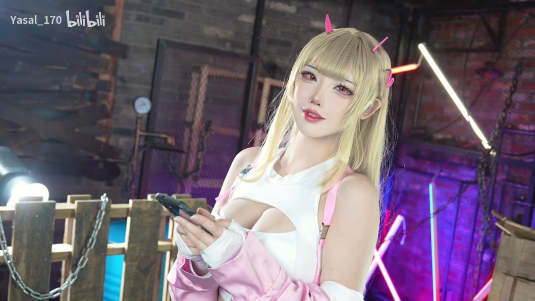 性感大雷吸睛 韩援 Yasal cos《妮姬》毒蛇！