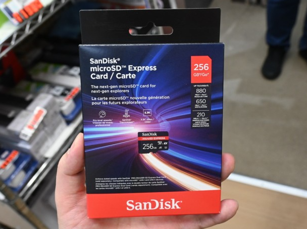 Switch2特别版microSD储存卡成黄牛幌子 玩家很容易被骗