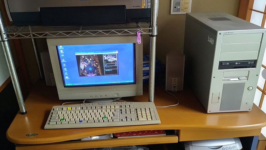 玩家展示20年老电脑引热议 现在已成奶奶专用游戏机