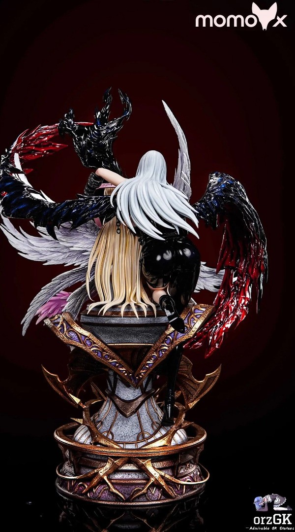 《数码宝贝》天女兽与妖女兽雕像 身材都很出色