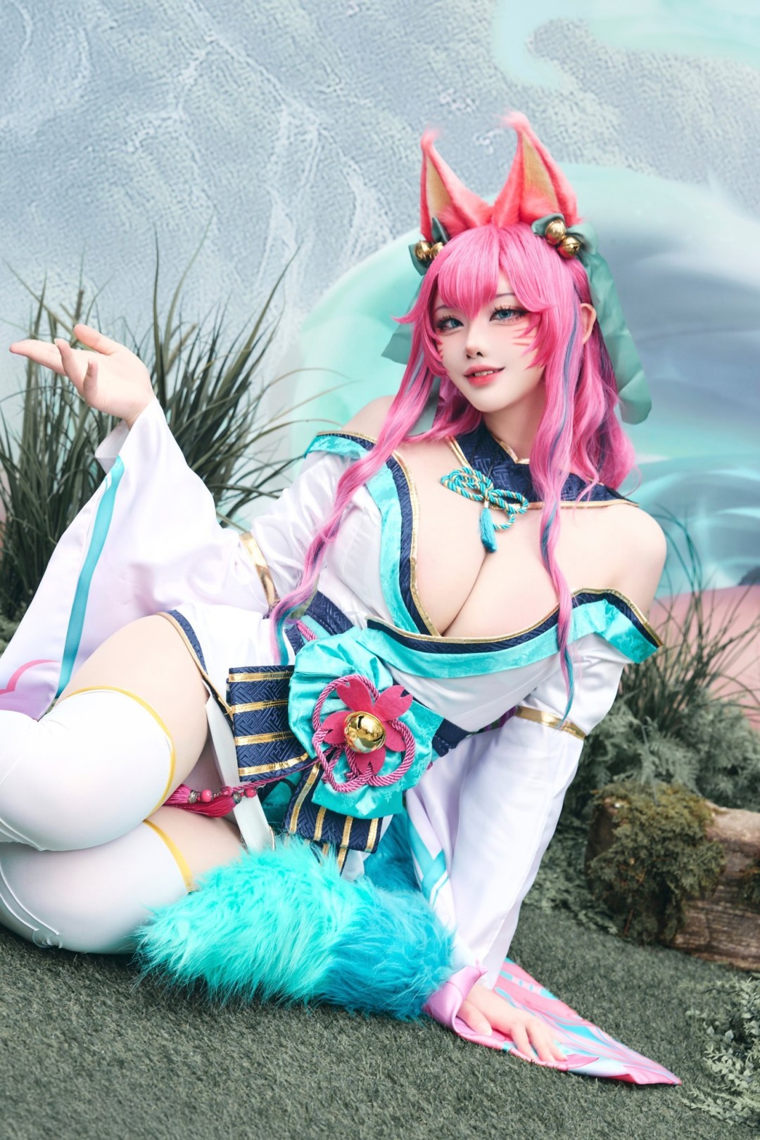 太妩媚！人气韩援Coser Yasal再扮《英雄联盟》阿狸