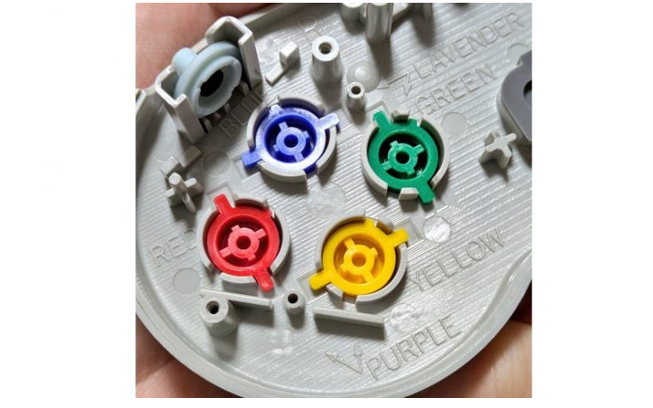 任天堂SFC迎来35周年 玩家拆开手柄感叹当年匠心设计