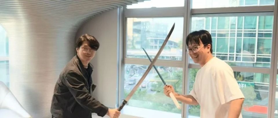 金亨泰拜访《黑神话：悟空》《影之刃零》团队