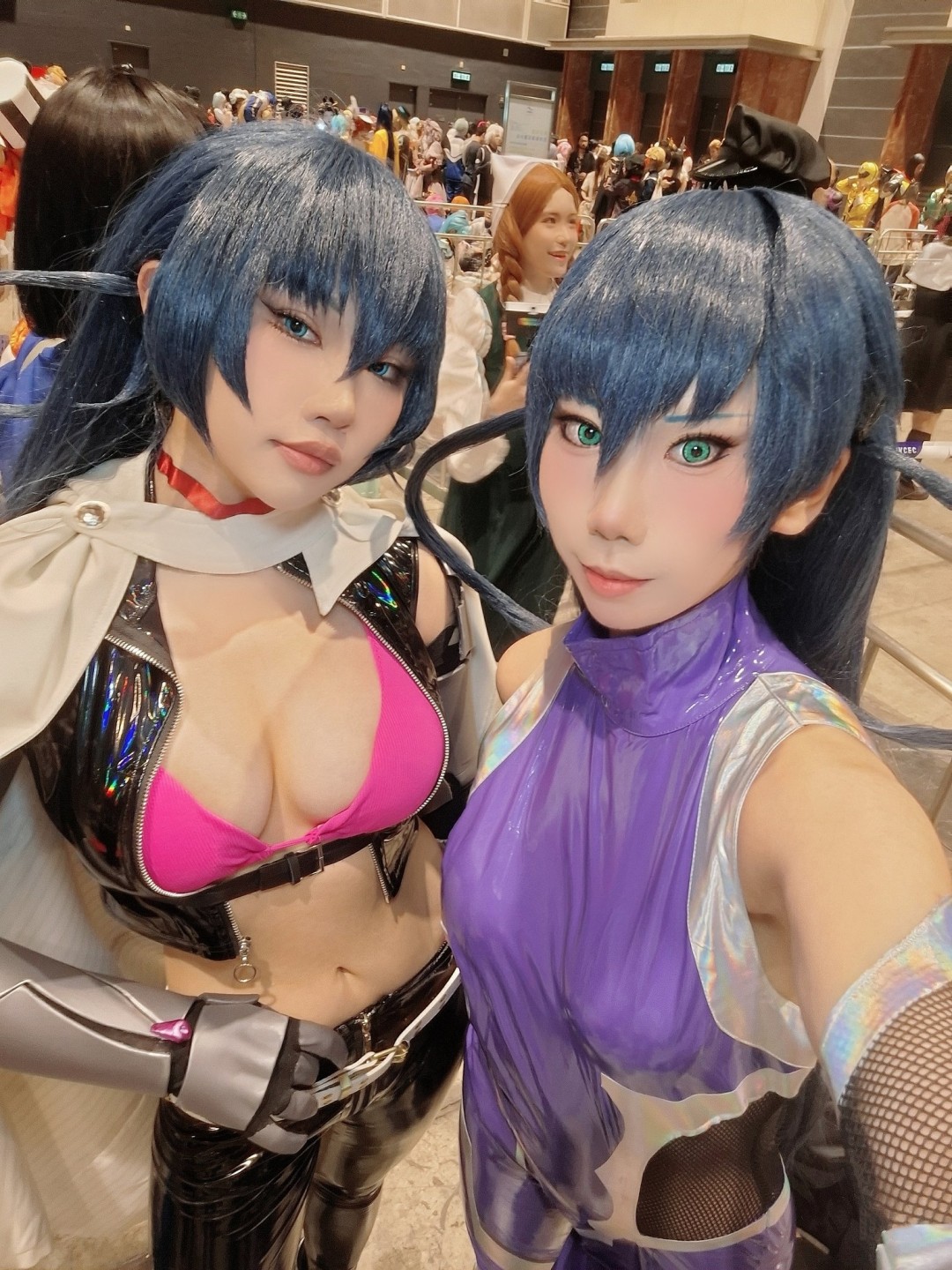 中国香港动漫电玩节开幕 PlayStation展台性感小姐姐吸睛