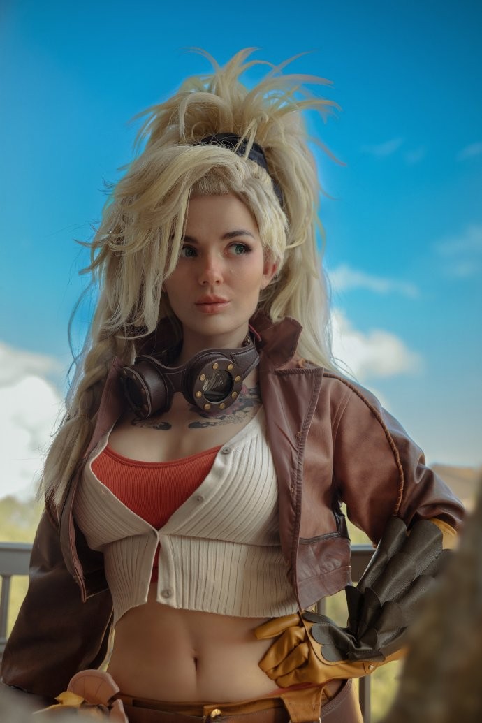 专业到位！《怪物猎人：荒野》性感NPC Gemma Cosplay