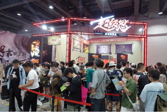 《超级忍 反攻的斩击》参展核聚变 白衣忍者突袭现场