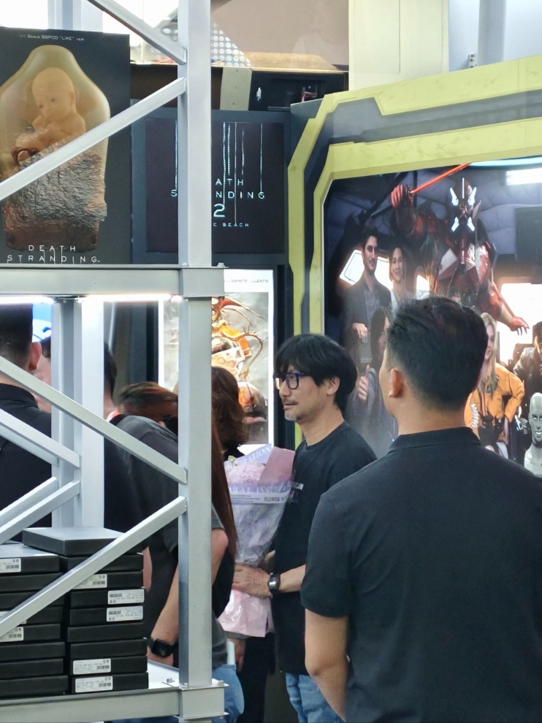 小岛秀夫抵达上海 多名玩家在百联ZX偶遇本人