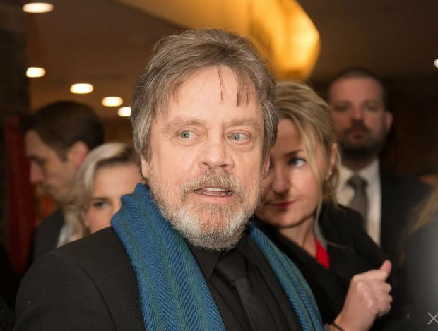 《星球大战》天行者光剑道具拍出365万美元天价 创同系之最