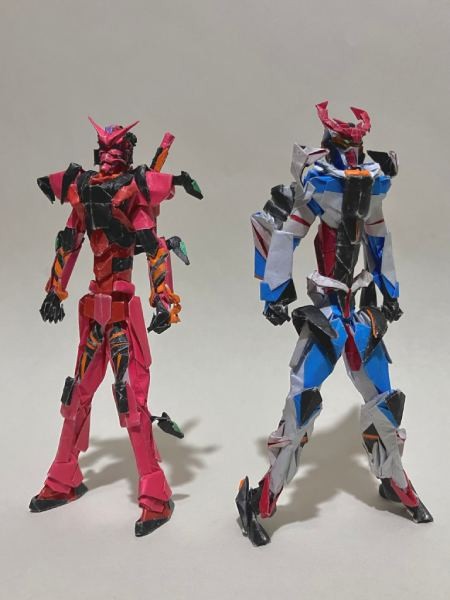 神玩展示折纸版高达 超复杂精细钢普拉自叹弗如