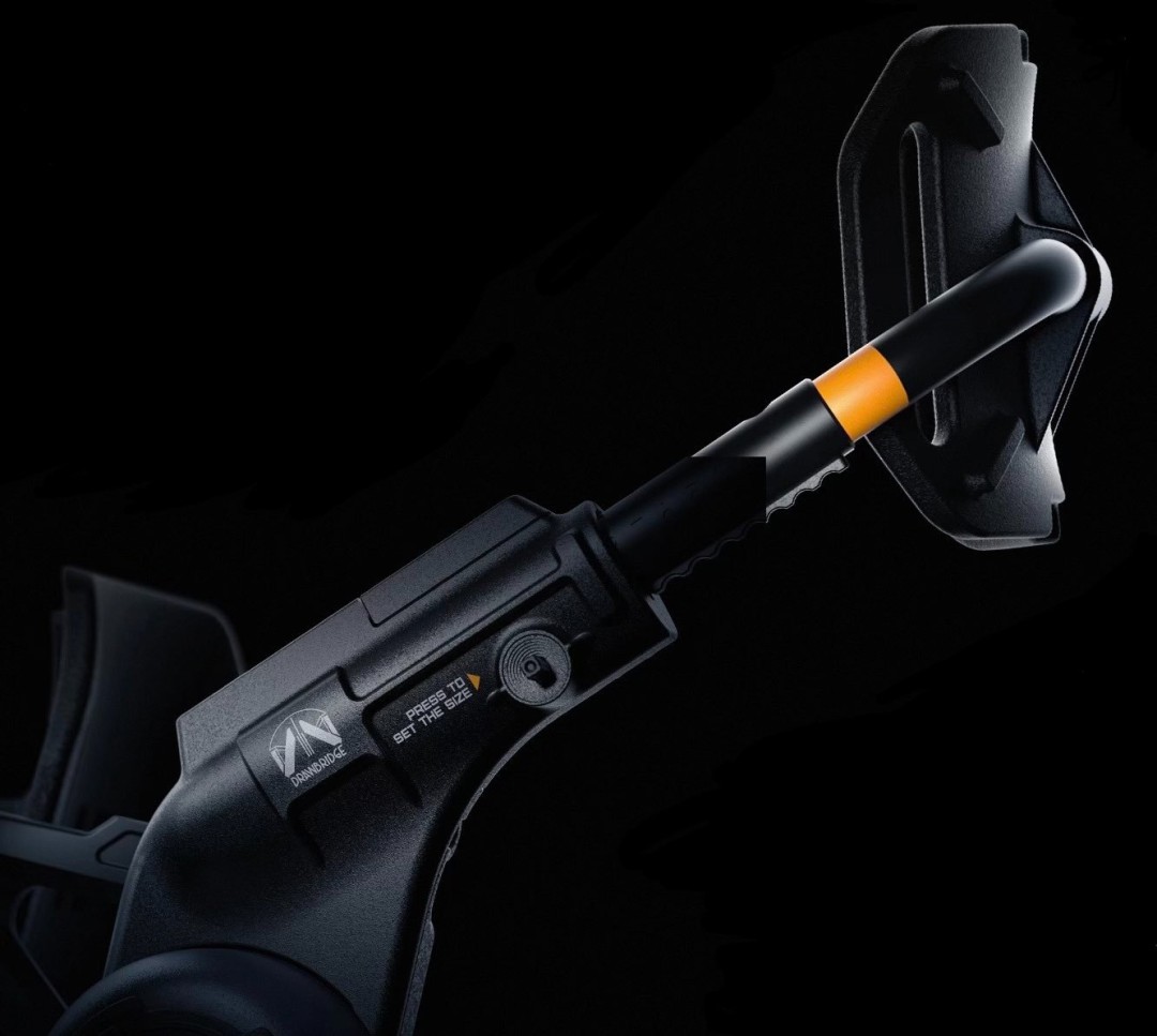 小岛工作室发布神秘穿戴设备 印有《死亡搁浅2》标志