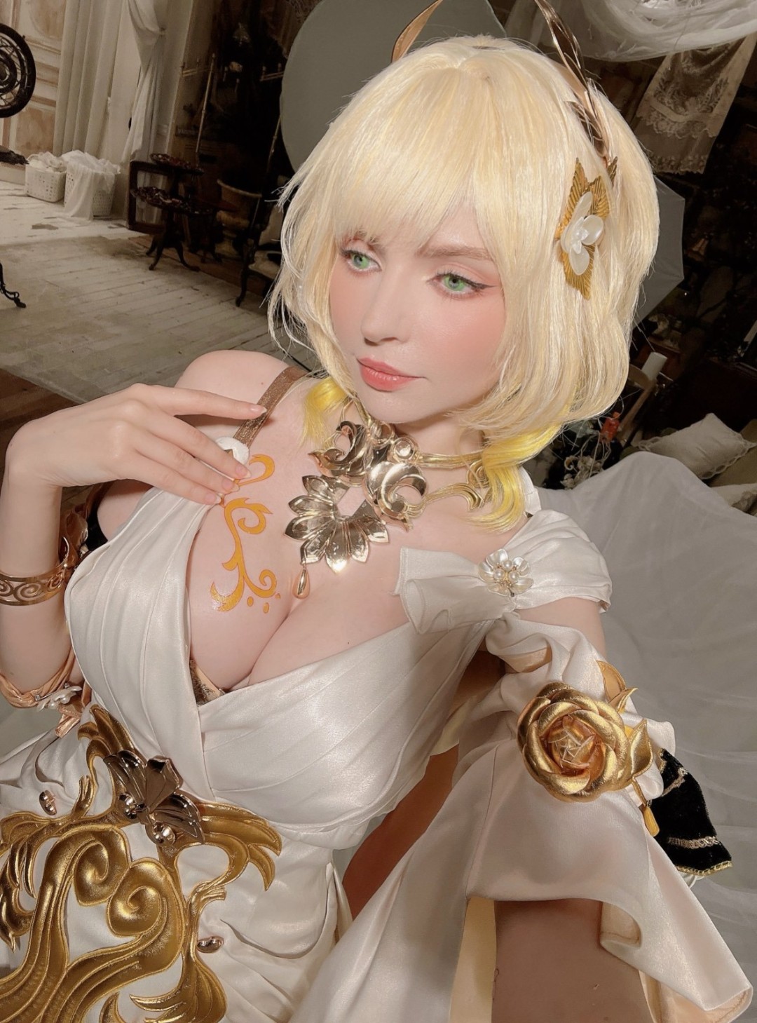 又大又白！艾什莉体模Cos《妮姬》莉贝雷利奥