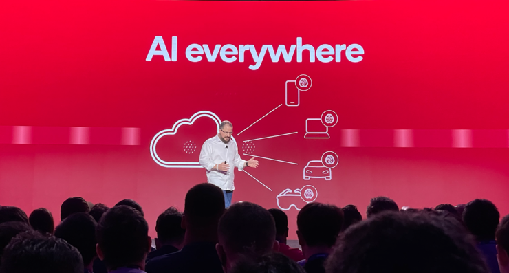 生成式AI，高通等待已久的「进攻」机会