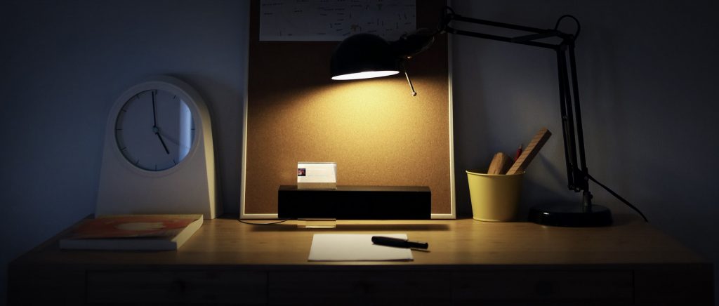 魅族发布搭载屏下指纹的 16 系列：屏占比有些“丧尽天良”，价格却很“镇定”