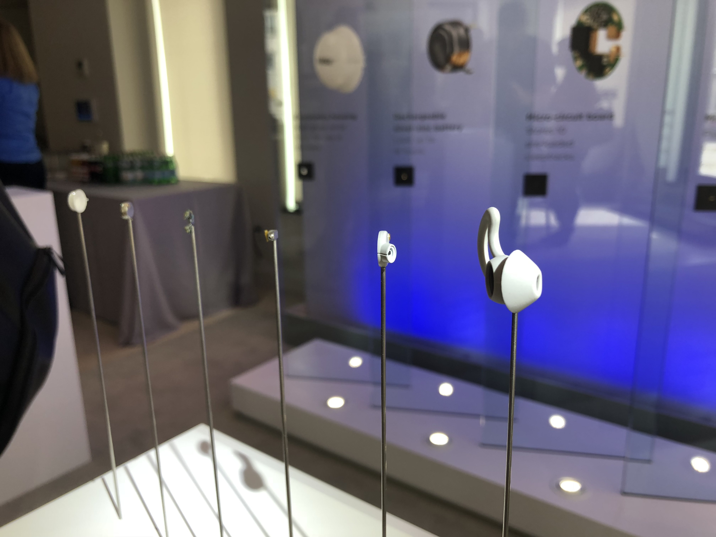 Bose 推出助眠耳机，进军睡觉商场