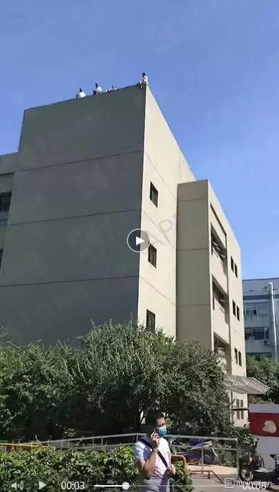 用户因被爆仓集合 OKEx 办公室寻求索赔，OKEx 回应：歹意滋事