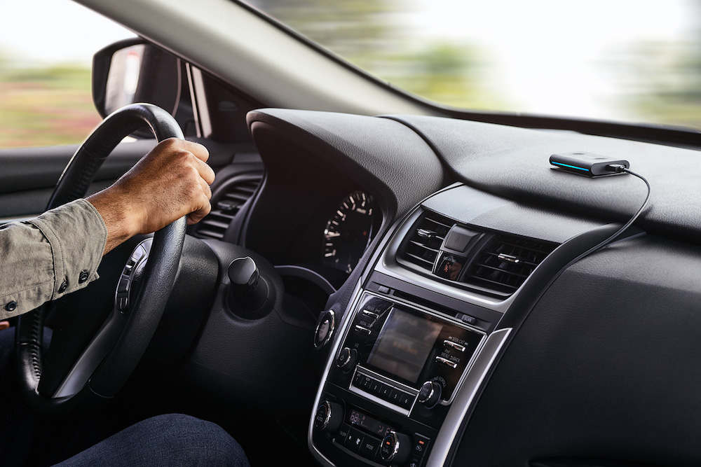 亚马逊 Echo Auto 能为你的爱车加上 Alexa 功用