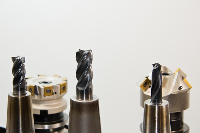 镍钛记忆合金在航天展开机构中的精密控制