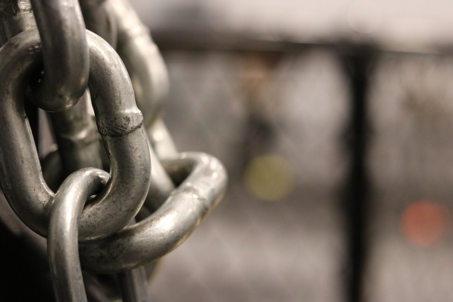 金属-分子薄膜复合材料